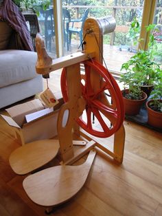 Spin Yarn on a Spinning Wheel